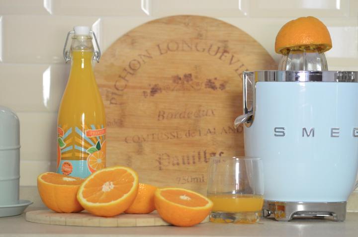 Actual product image Smeg CJF11PBEU 50's Style