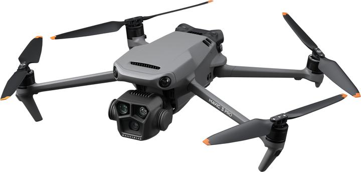 Productafbeelding DJI Mavic 3 Pro Fly More Combo incl. RC (43 min, 958 g, 48 Mpx)
