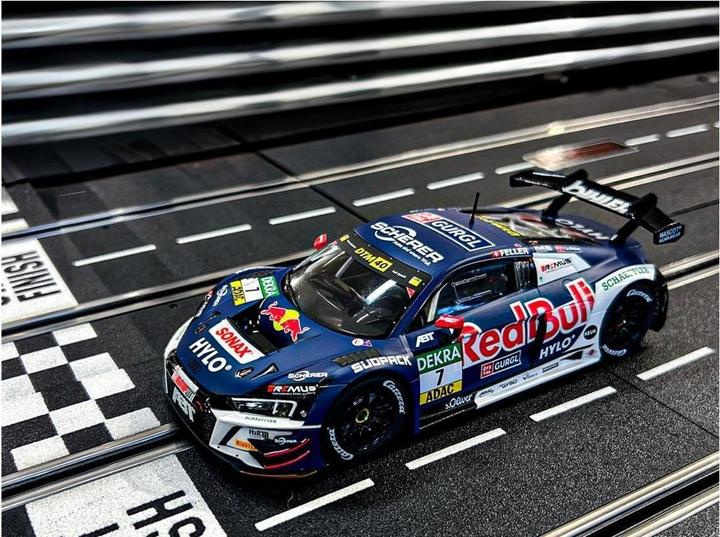 Produktbild Carrera Audi R8 LMS GT3