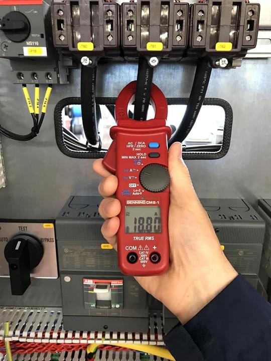 Immagine prodotto Benning 044689 Multimetro digitale a pinza di corrente (CAT IV 300V, CAT III 600V)