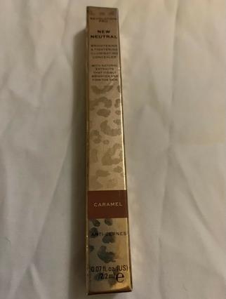 Actual product image Makeup Revolution Revolution PRO New Neutral (Caramel)