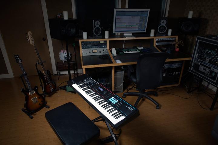 Produktbild Roland Juno-DS 61