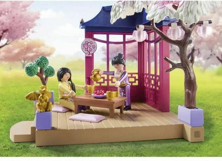 Actual product image Playmobil 71762 Asian garden with panda feeding (71762)