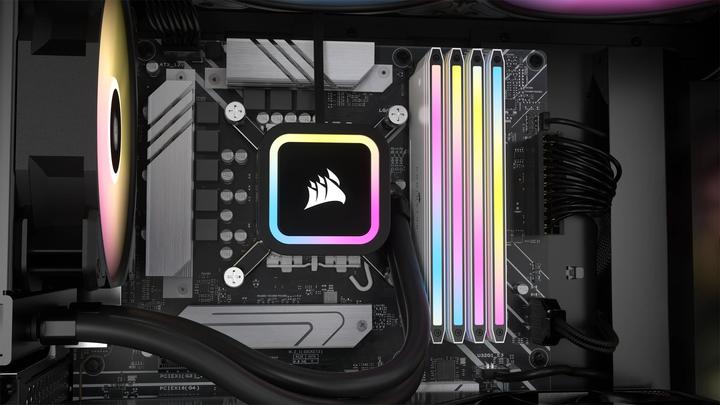 Image du produit Corsair Dominator Titanium (2 x 32GB, 0.01 MHz, RAM DDR5, DIMM)