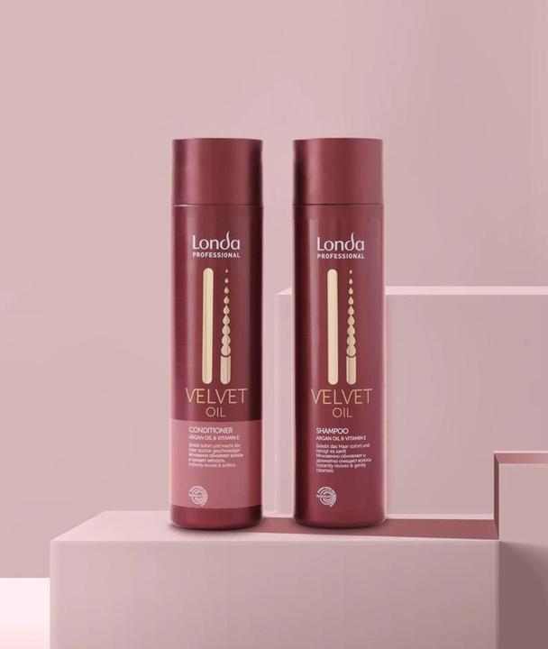 Actual product image Londa Velvet Oil (Liquid shampoo, 250 ml)