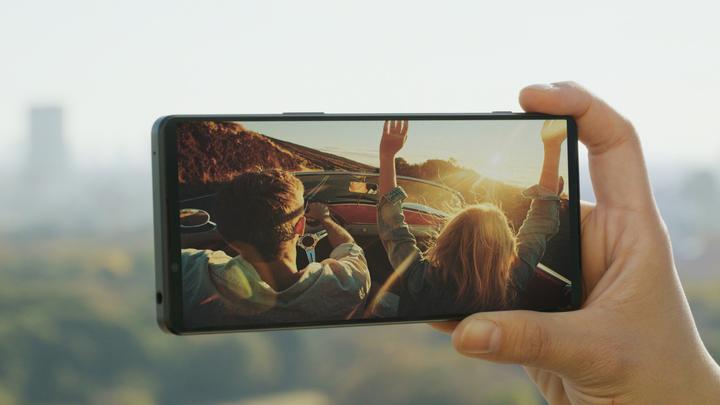 Produktbild Sony Xperia 1 IV (256 GB, Violett, 6.50", Dual SIM, 12 Mpx, 5G)