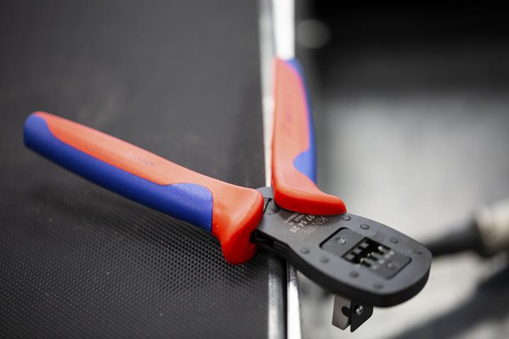 Image du produit Knipex Pince à sertir (190 mm)