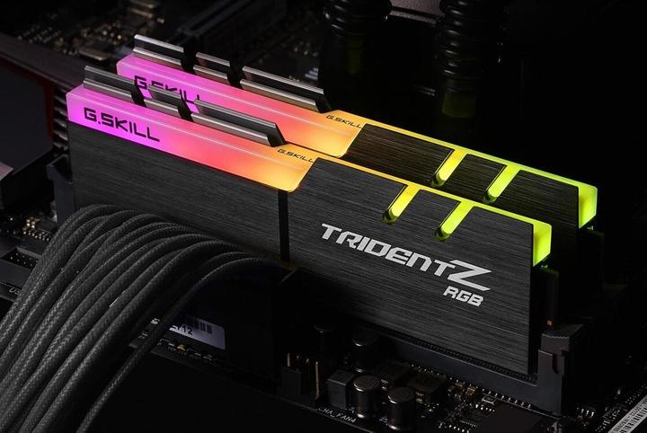 Productafbeelding G.Skill Trident Z RGB (2 x 8GB, 3200 MHz, DDR4 RAM, DIMM 288 pin)