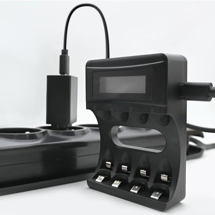 Produktbild Qoltec Batterieladegerät für Ni MH Type R03 AAA R6 AA | 1800mA (AA, AAA, Ladegerät ohne Akku)