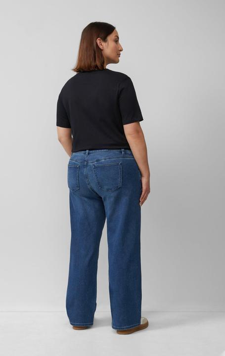 Produktbild S.Oliver T-Shirt T-Shirt mit Herz-Stickerei (44)