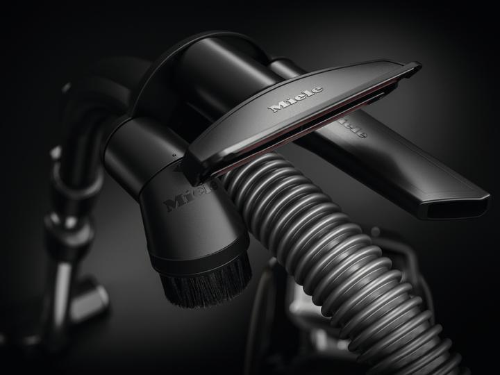 Produktbild Miele Boost CX1 Cat&Dog Bagless Vacuum Cleaner, black