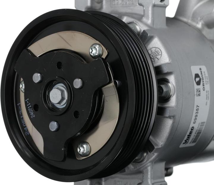 Actual product image Valeo AC-COMPRESSOR DCS-17E
