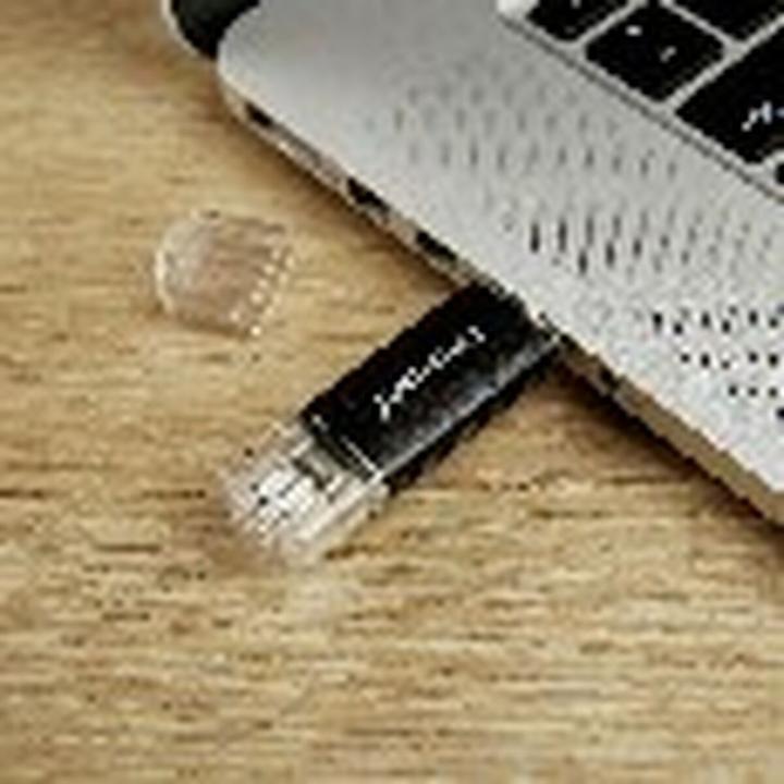 Produktbild Intenso Twin Line (32 GB, USB-C)