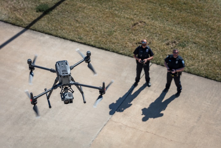 Produktbild DJI Matrice 300 RTK (55 min, 9000 g, 0.96 Mpx)