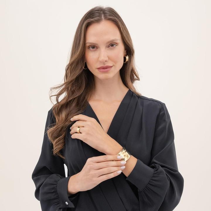 Immagine prodotto BOSS Orecchini con linee increspate e texture organica (Acciaio inossidabile, Giallo oro)