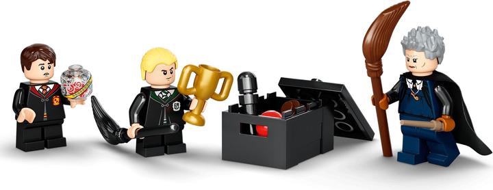 Produktbild LEGO Hogwarts: Erste Flugstunde (76395, LEGO Harry Potter)