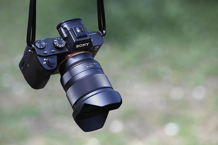 Produktbild Tokina Firin 20mm F2 FE AF Sony FF E-mount (Sony E, APS-C / DX, Vollformat)