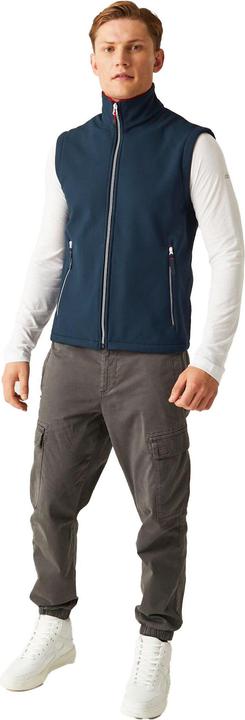 Actual product image Regatta Mens Ascender Softshell 2 Layer Body Warmer (S)