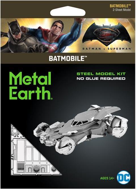 Produktbild Metal Earth Batman vs Superman Batmobile