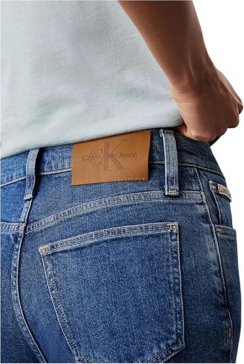 Actual product image Calvin Klein Jeans Mom Jean (W29/L28)