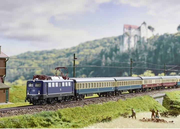 Actual product image MiniTrix T16109 Class 110 electric locomotive (Track N)