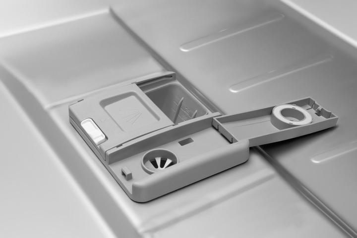 Actual product image Amica Freestanding dishwasher DFM42D7TOQWH 10 sets.