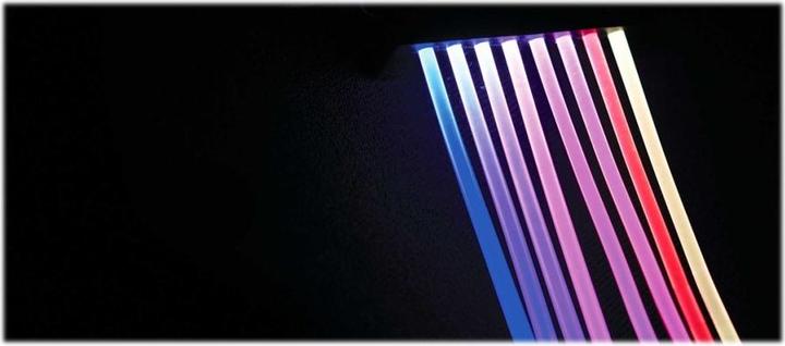 Actual product image Lian-Li Strimer 8-Pin RGB PCIe VGA (Multicoloured)