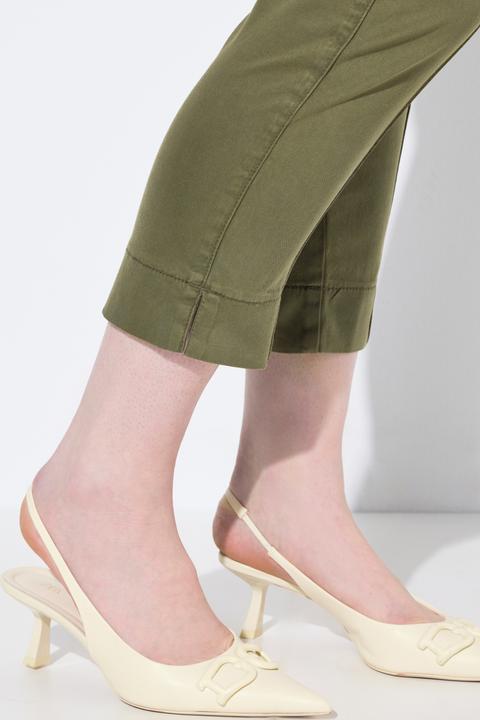Image du produit Ulla Popken Pantalon avec passepoil et taille élastique. Coupe ajustée avec fente sur le bas de jambe. (42)