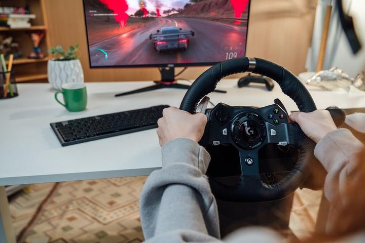 Produktbild Logitech G G923 Se Racing Wheel+Shiftercom (PC, Xbox Series S, Xbox Series X, Xbox One S, Xbox One X)