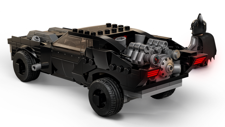 Actual product image LEGO Batmobile: Pursuit of the Penguin (76181, LEGO DC)