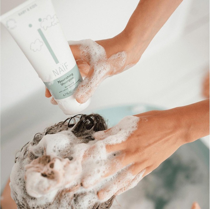 Produktbild Naïf Shampoo