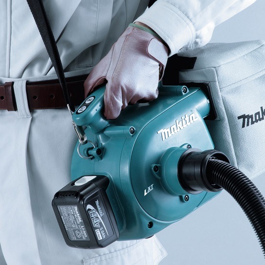 Produktbild Makita Akku-Gebläse/Staubsauger 14,4 V Li-Ion LXT (Akkubetrieb)
