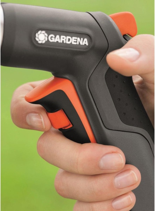 Actual product image Gardena Premium cleaning syringe set