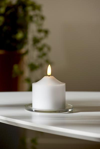Produktbild Star Trading LED-Kerze Pillar Flamme 7.5 cm x 9.5 cm, Weiss (1 x)