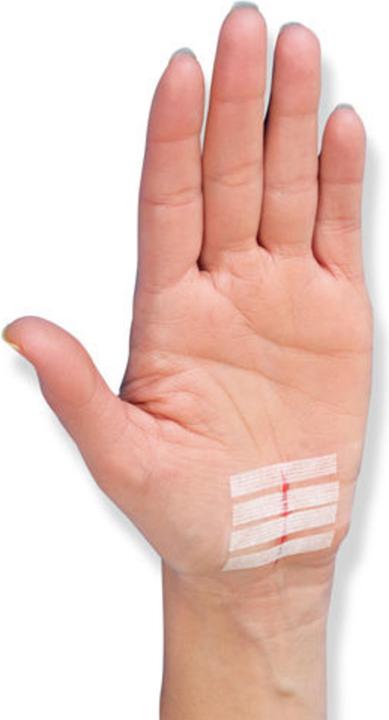 Actual product image 3M Nexcare Steri-Strips wound closure strips (8x)