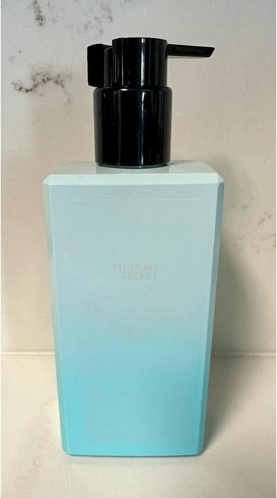 Produktbild Victoria's Secret Bombshell Isle (Körperlotion, 250 ml)