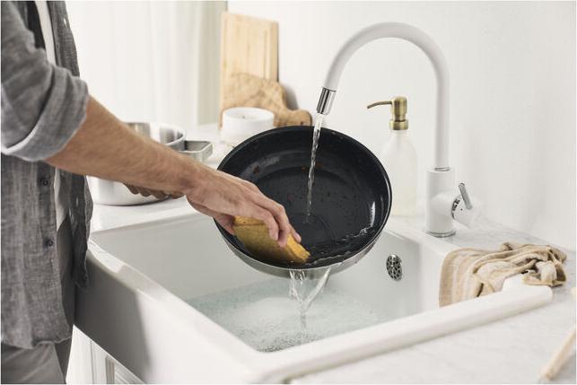 Actual product image Zwilling Pure frying pan 24cm ivory white (Frying pan, Stainless steel, 24.13 x 7.69 cm)