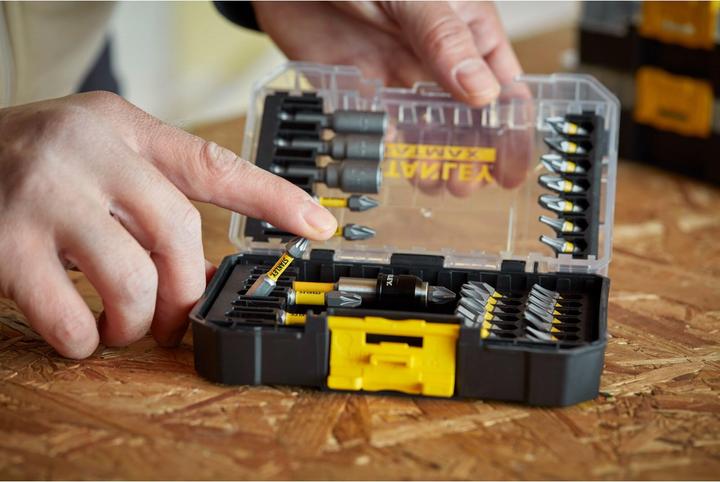 Actual product image Stanley 32-piece torsion bit set 25 / 50 mm (25.4 / 4 mm (1 / 4 inch))