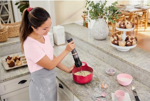Actual product image Black & Decker Kitchen Wand™ hand mixer attachment