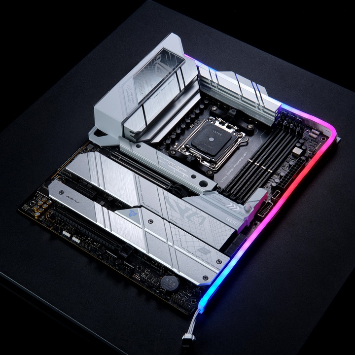 Actual product image Phanteks Neon Digital RGB LED Strip - 55 cm, white (Multicoloured)