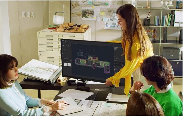 Actual product image LG UltraFine 32UN880K-B (3840 x 2160 Pixels, 31.50")