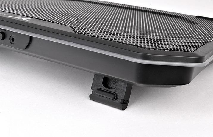 Produktbild Thermaltake Massive 12 notebook cooling pad (15") 1500 RPM Black