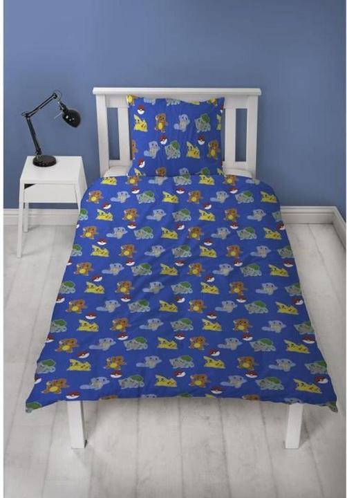 Produktbild Pokémon - Parure de lit en microfibre Pikachu et Starter 1G V (140x200cm + 63x63cm)