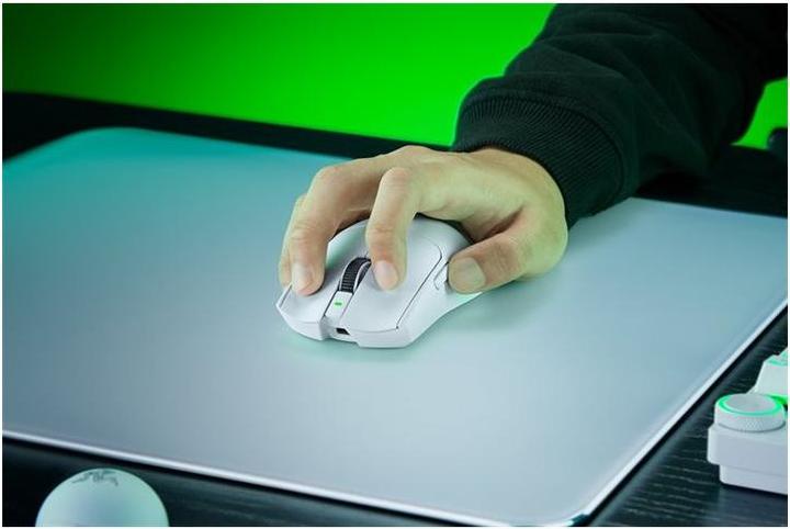 Produktbild Razer Viper V4 Pro - White (Kabellos)