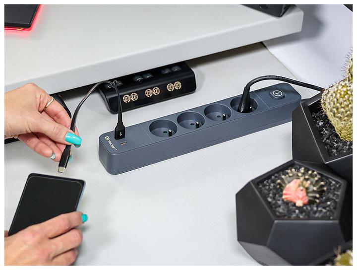 Productafbeelding Tracer 47026 Power Line+ 1,5m (4 stopcontacten +1x USB A+ 1x Type C, PD18W) (4x, 1.50 m)