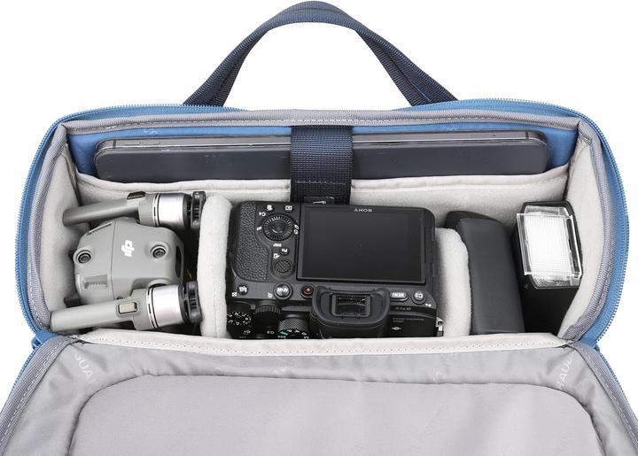 Actual product image Vanguard VEO RANGE32M NV Shoulder bag Navy blue (Camera shoulder bag, 10 l)