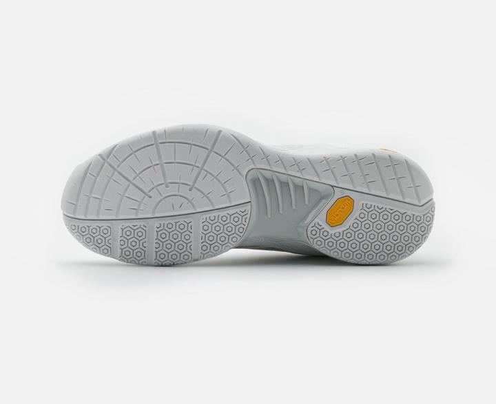 Actual product image hummel Court Professional (40.5)