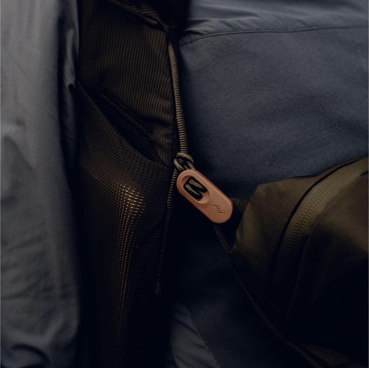 Actual product image Peak Design Outdoor Sling 2L (Camera hip bag, 2 l)