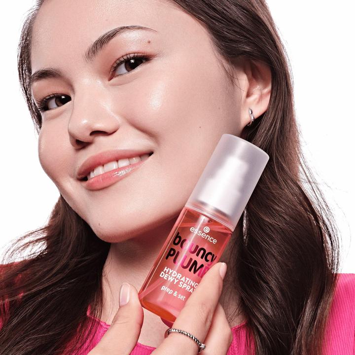 Produktbild essence Bouncy Plump Hydrating Dewy Spray (50 ml, Gesichtsspray)