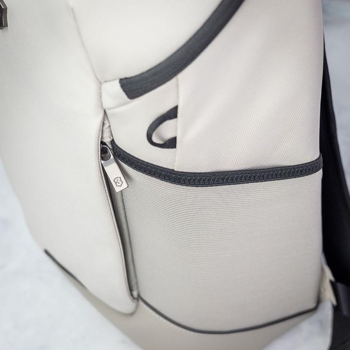 Immagine prodotto Victorinox Altmont Modern, Commuter Backpack, Stone White (22 l)
